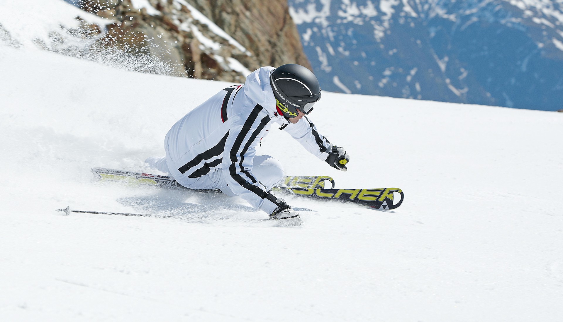 Ski rental in Courchevel